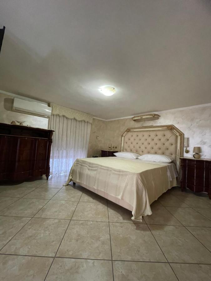 דירות נאפולי Casa Di Nonna Bertina מראה חיצוני תמונה